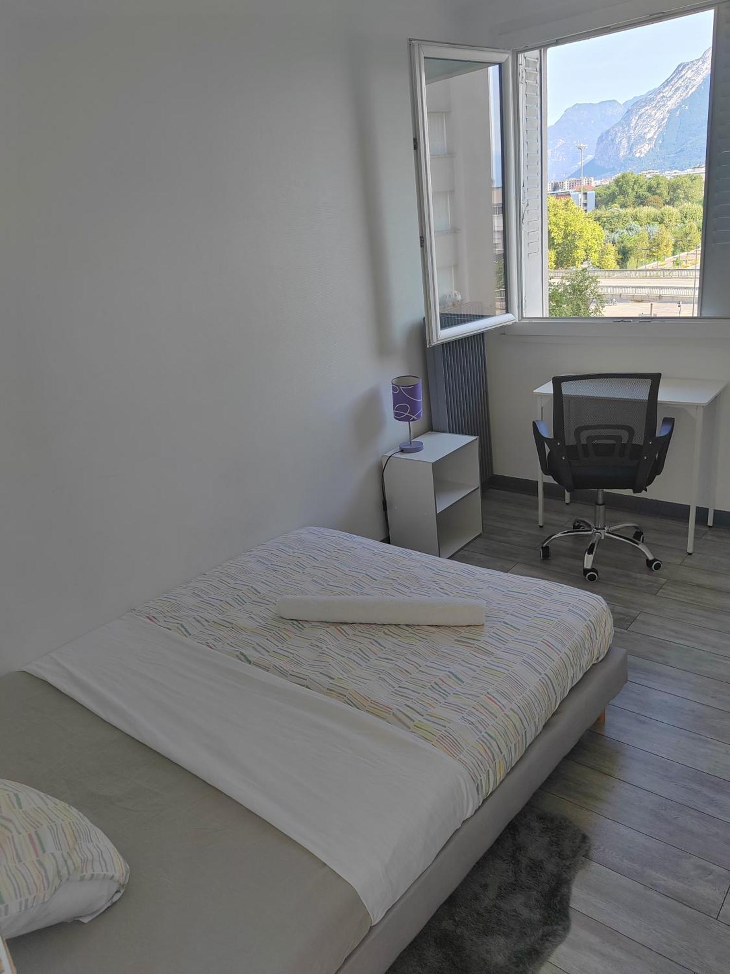 Une Chambre Dans Appartement Partage, Grenoble A 8 Min Du Centre-Ville מראה חיצוני תמונה