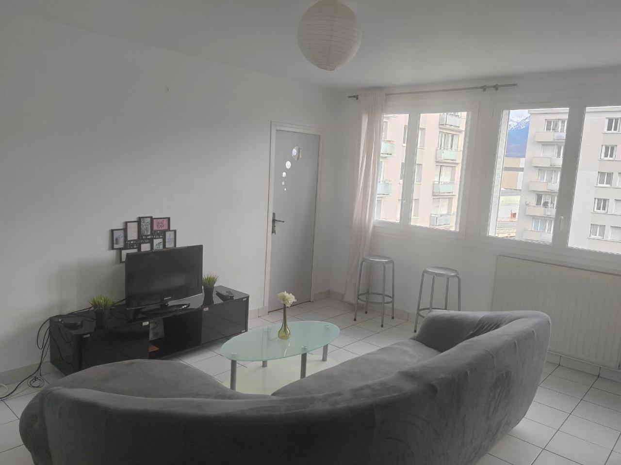 Une Chambre Dans Appartement Partage, Grenoble A 8 Min Du Centre-Ville מראה חיצוני תמונה